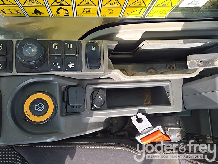 2019-caterpillar-336-image-79