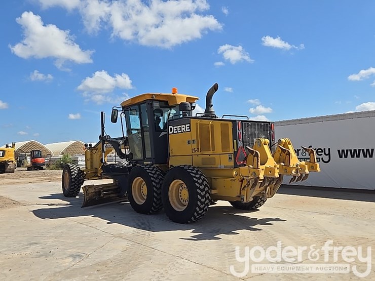 2012-deere-670gp-image-3