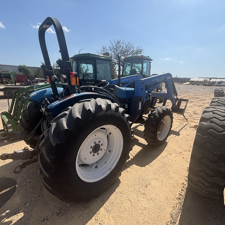 NEW HOLLAND 75