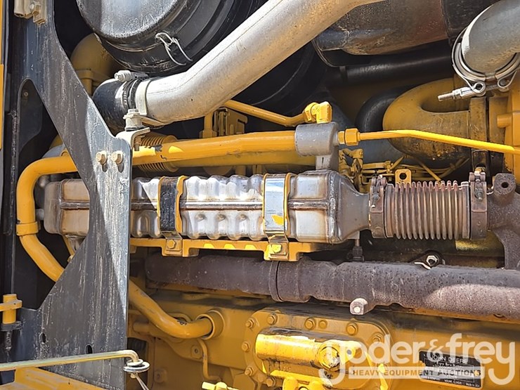 2012-deere-670gp-image-44