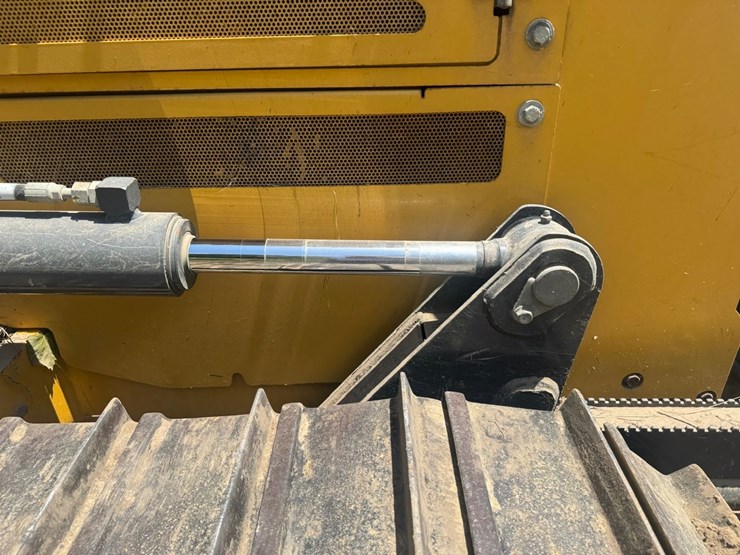 2019-deere-450k-image-12