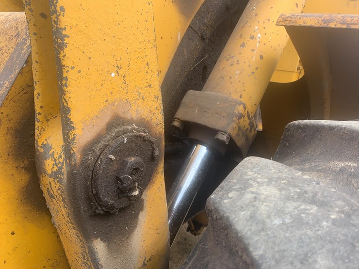 1973-caterpillar-950-image-11