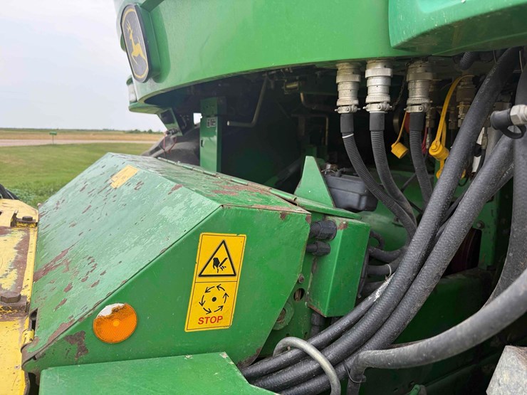 2005-john-deere-7400-image-51