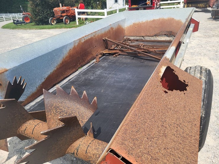 h&s-manure-spreader---mechanics-special-image-20