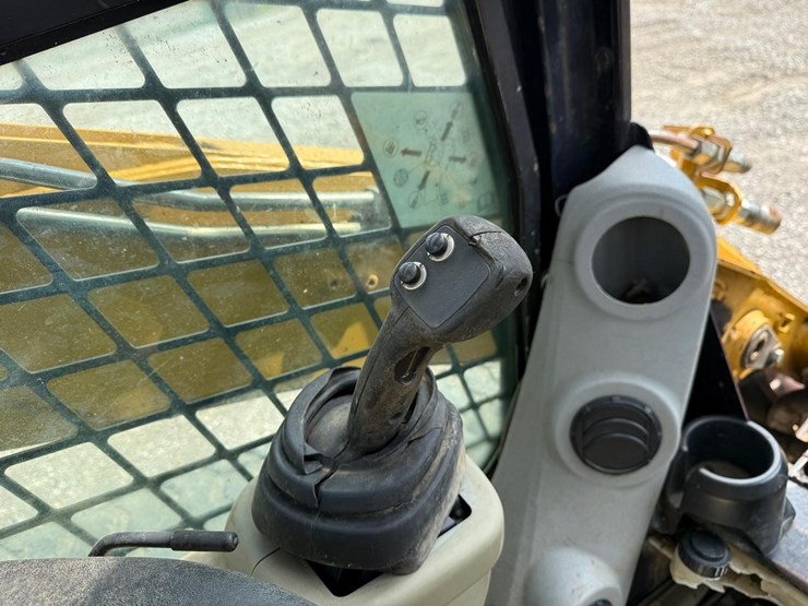 2011-caterpillar-289c-image-25