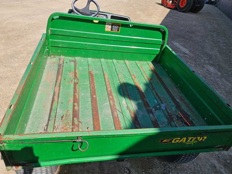 john-deere-gator-image-16