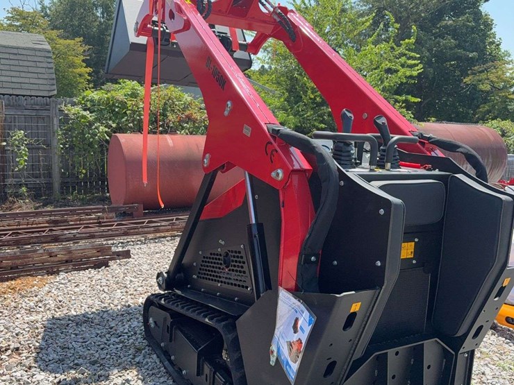 unused-sdl-skid-steer-loader-model-sl-1050k-image-1
