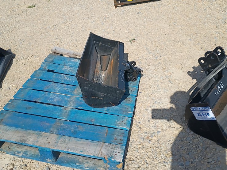 #26117-•-future-hydraulic-tilt-bucket-mini-excavator-attachment-image-2