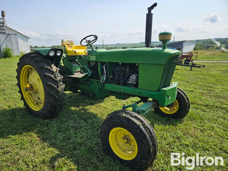 1965-john-deere-2010-image-3