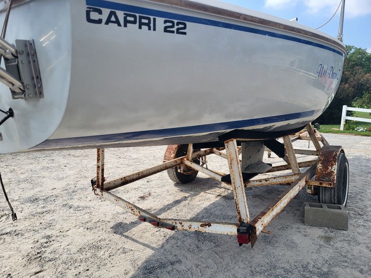 capri-sailboat-w/-single-axle-bumper-trailer-and-johnson-sailmaster-motor-image-30