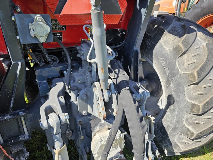 massey-ferguson-4607m-image-6