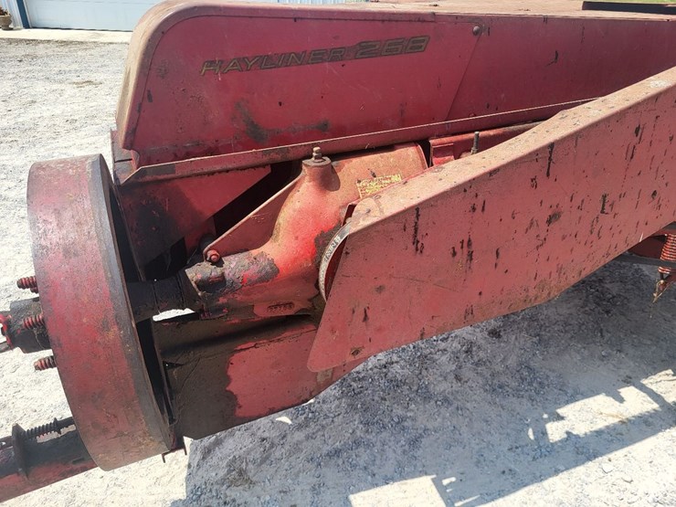 new-holland-268-image-37