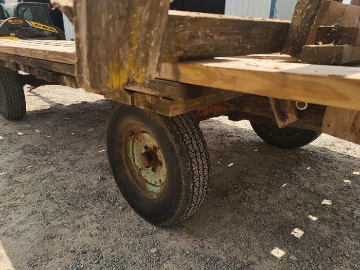 hay-wagon-w/running-gear-image-23