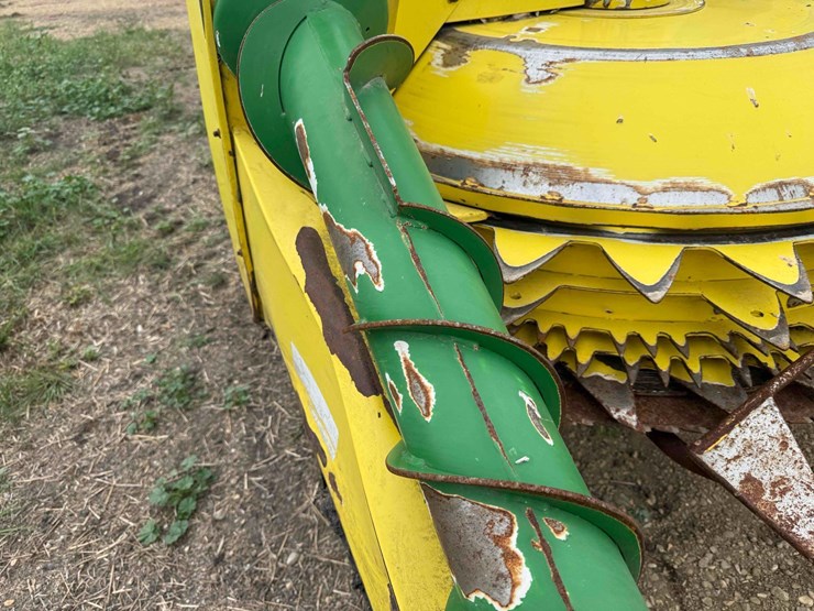 2005-john-deere-7400-image-15