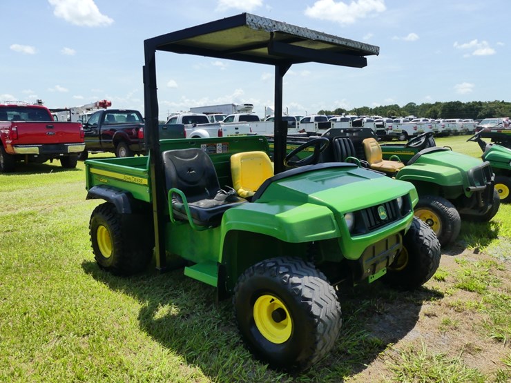 john-deere-gator-image-2