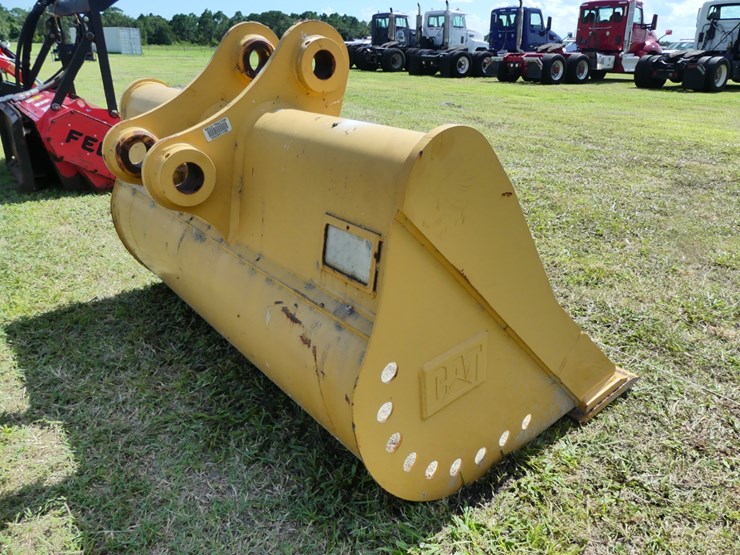 caterpillar-60-image-3