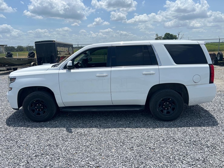chevrolet-tahoe-image-14