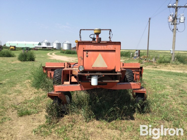 hesston-6600-image-6