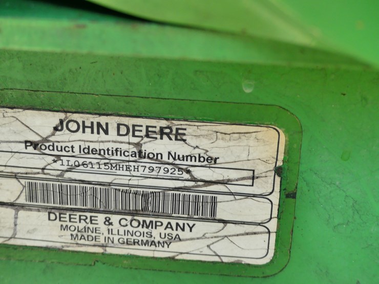 2015-john-deere-6115m-image-18