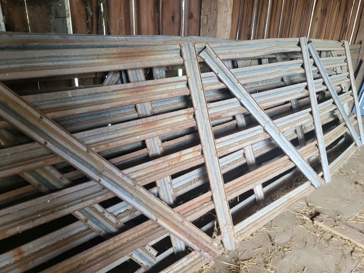 (4)-livestock-gates,-(2)-livestock-panels,-and-(1)-roll-of-woven-wire-fence-image-11