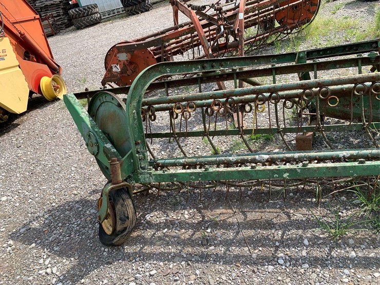 john-deere-3pt-hay-rake-image-7