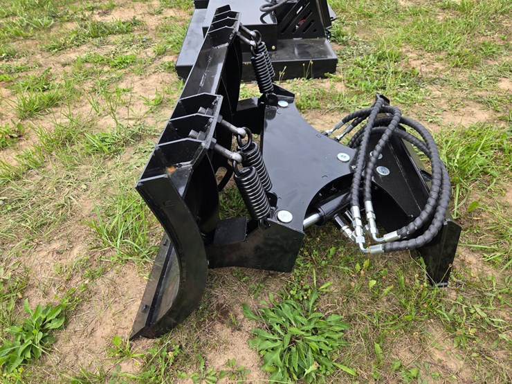 #2042-•-mini-skid-steer-angle-blade-image-3