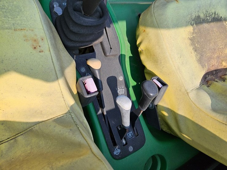 #206-•-john-deere-progator-turf-truck-image-19