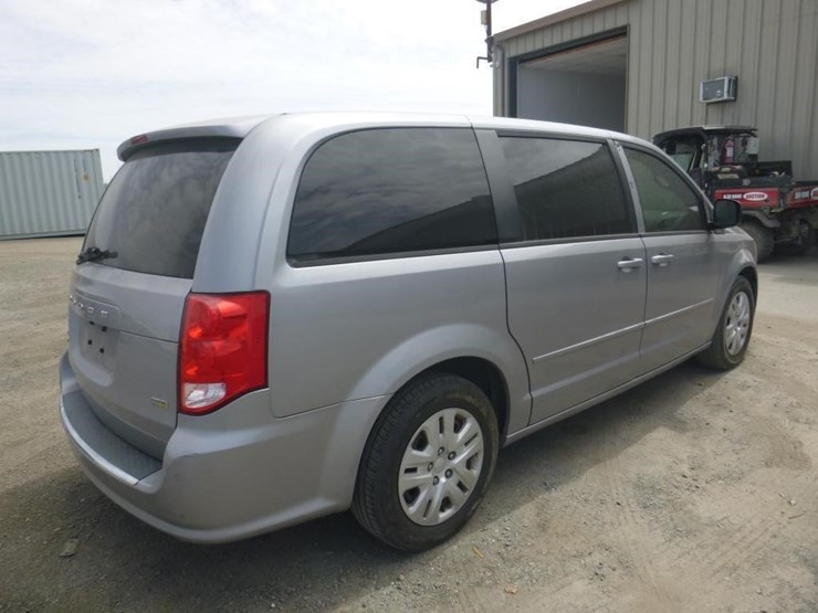 2017-dodge-grand-caravan-image-3