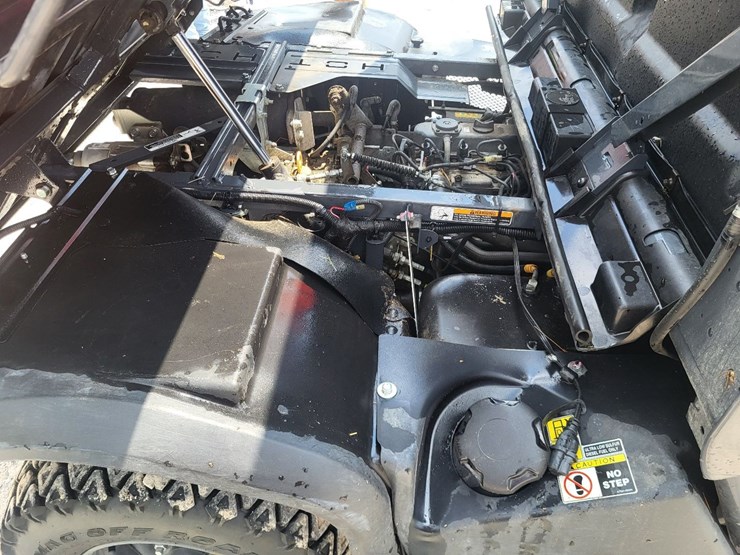 2016-kubota-rtv-x900-image-47