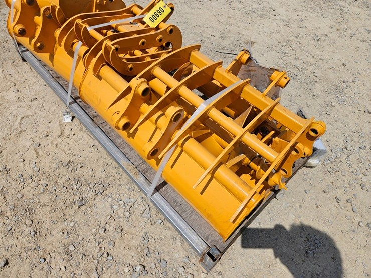 #6900-•-lapps-mini-excavator-attachment-set-image-13