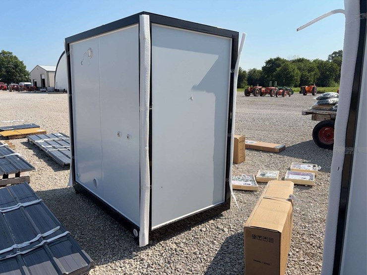 mobile-toilet-with-shower-image-5