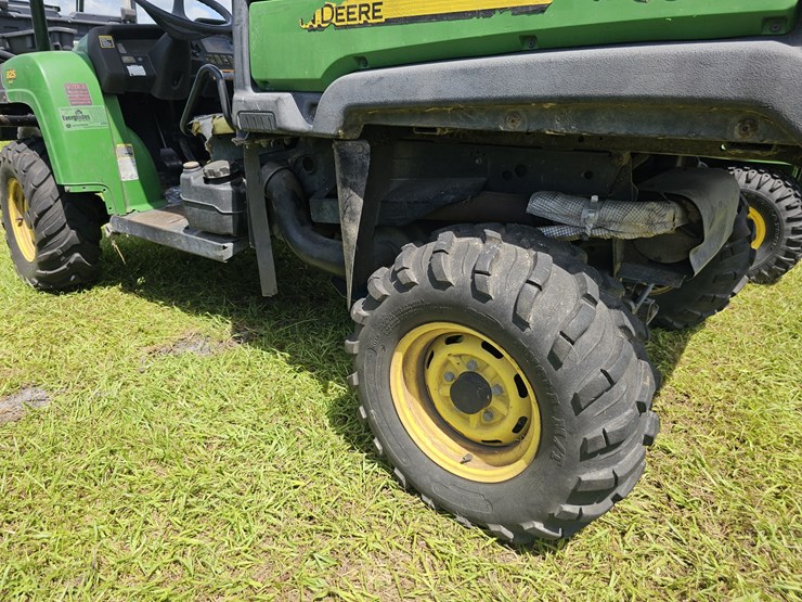 john-deere-825-image-5