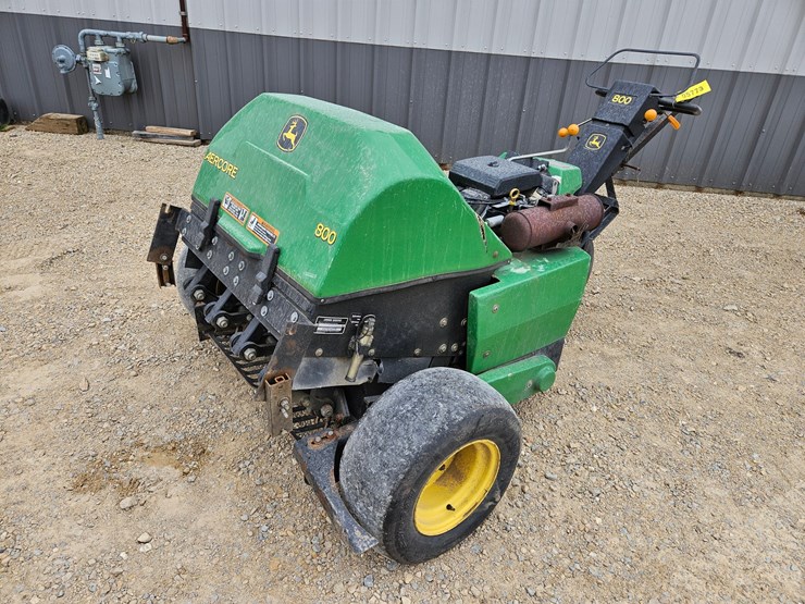 800-john-deere-800-image-1