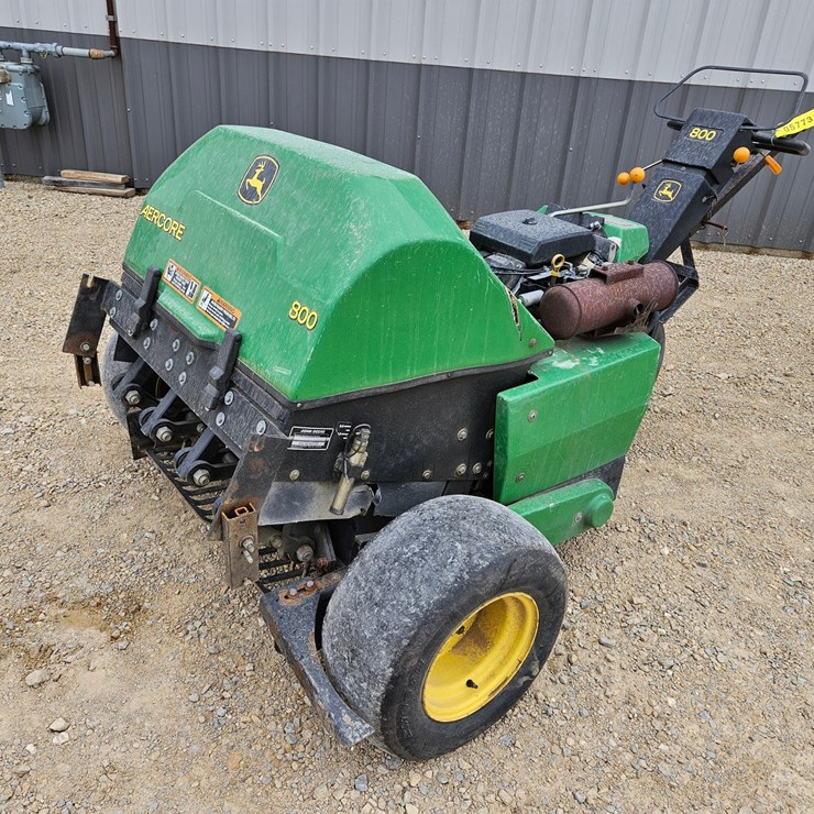 800 JOHN DEERE 800