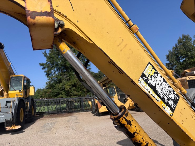 komatsu-pc35mr-image-13