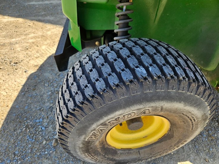 john-deere-gator-image-11