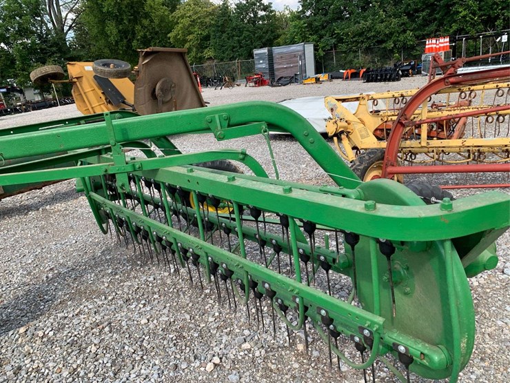 john-deere-hay-rake-image-11