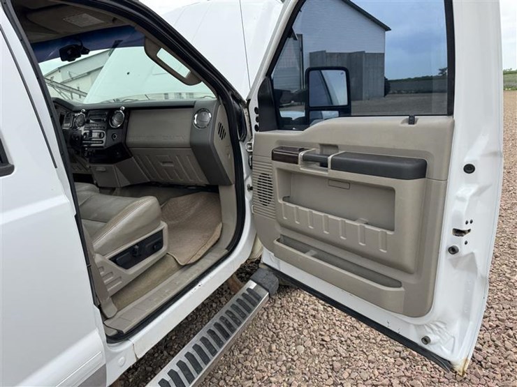 2008-ford-f250-lariat-image-22