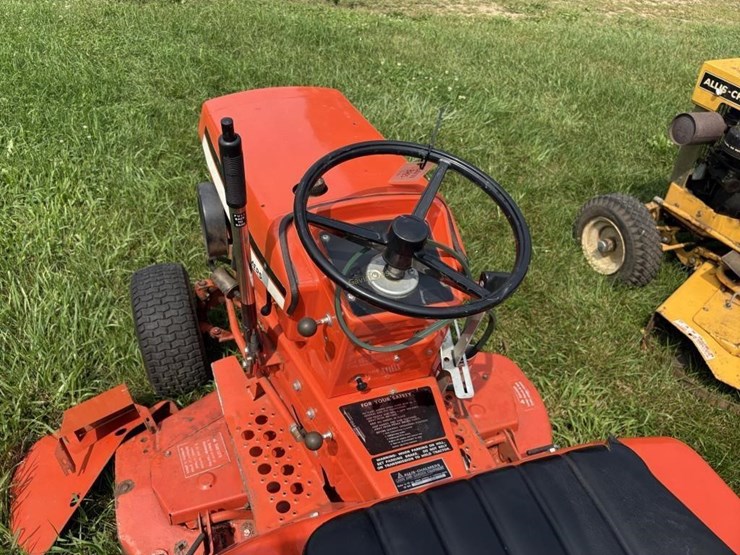 allis-chalmers-712-hydro-lawn-tractor-image-12