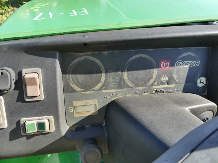 2012-john-deere-tx-4x2-image-11