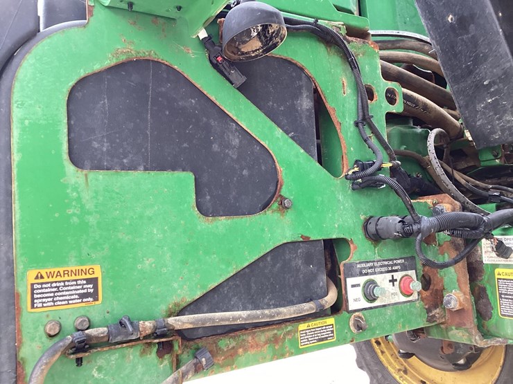 2020-john-deere-r4045-image-39