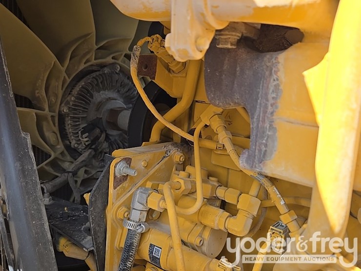 2019-deere-310sl-image-41