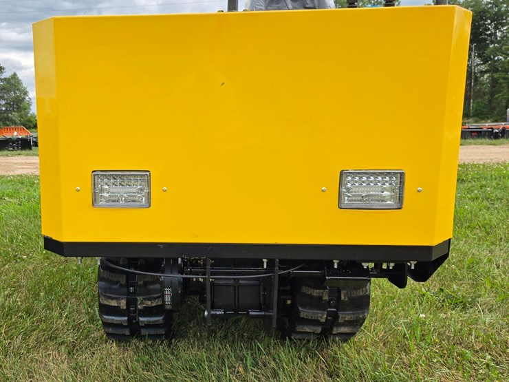 #2030-•-crawler-dumper-with-seat/-dump-bed-image-3