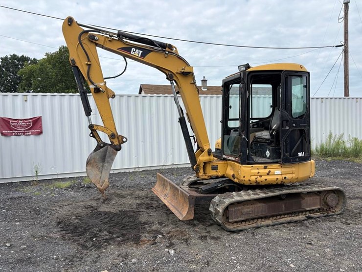 caterpillar-304cr-image-2