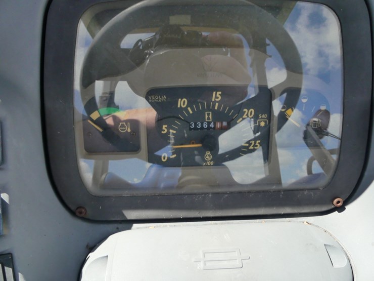 new-holland-tn75-image-11