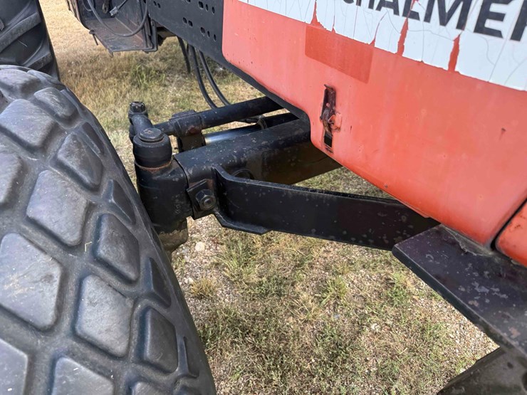 allis-chalmers-7080-tractor-image-22