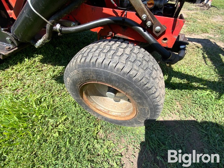 1978-massey-ferguson-1650-image-16