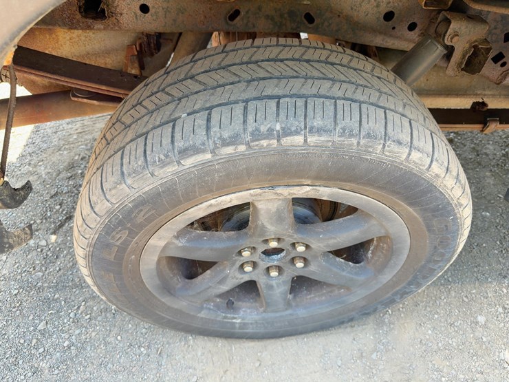2011-ford-f150-xlt-image-9