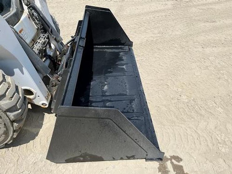 wildcat-84"-skid-steer-snow/litter-bucket-image-4