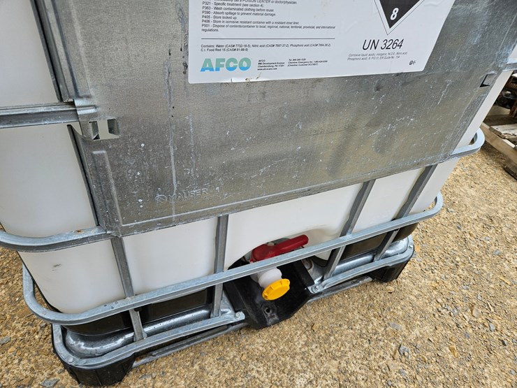 #188-•-2---plastic-tanks-image-6